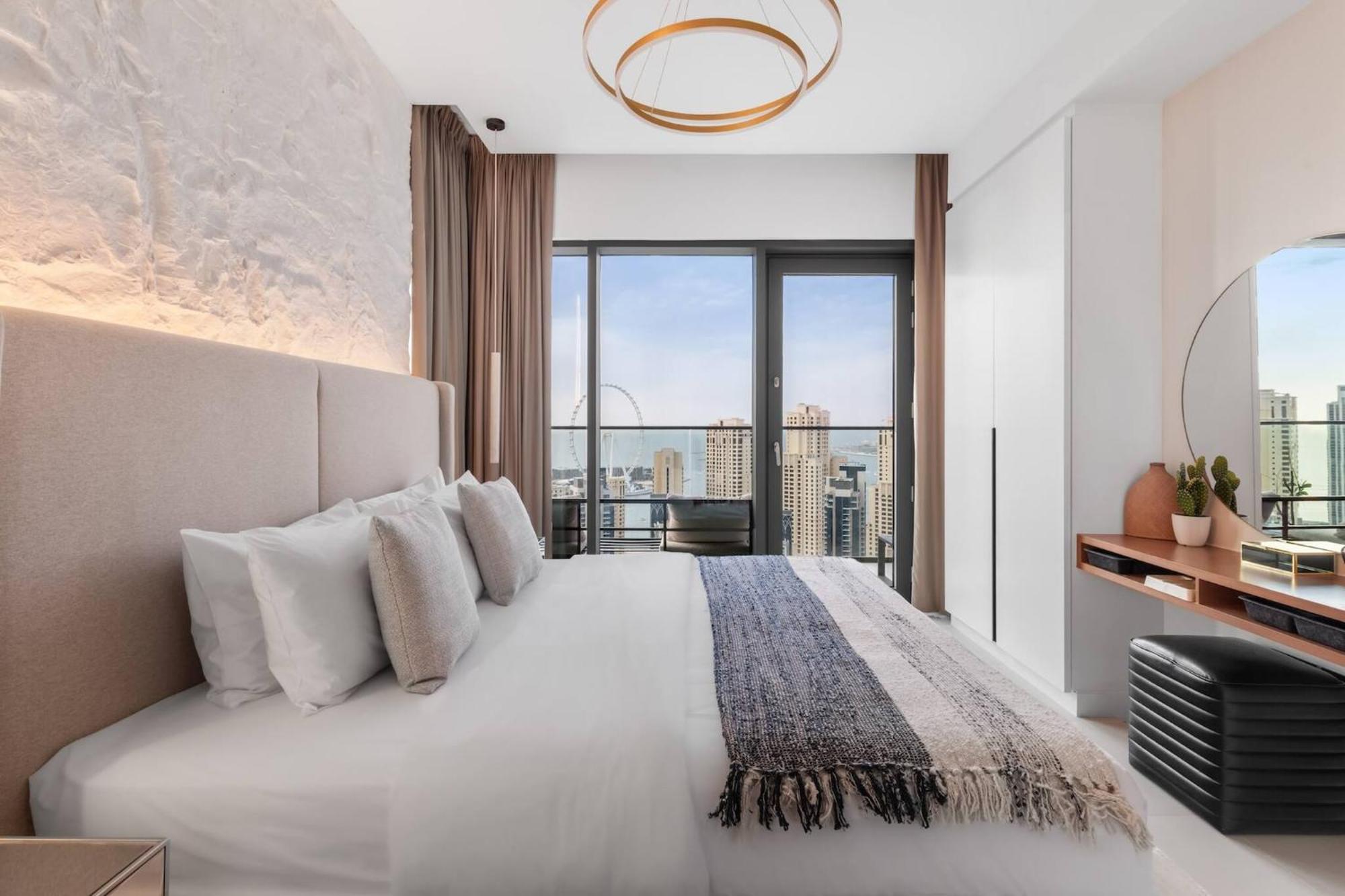 The Ultimate Luxury - Eye & Marina Views