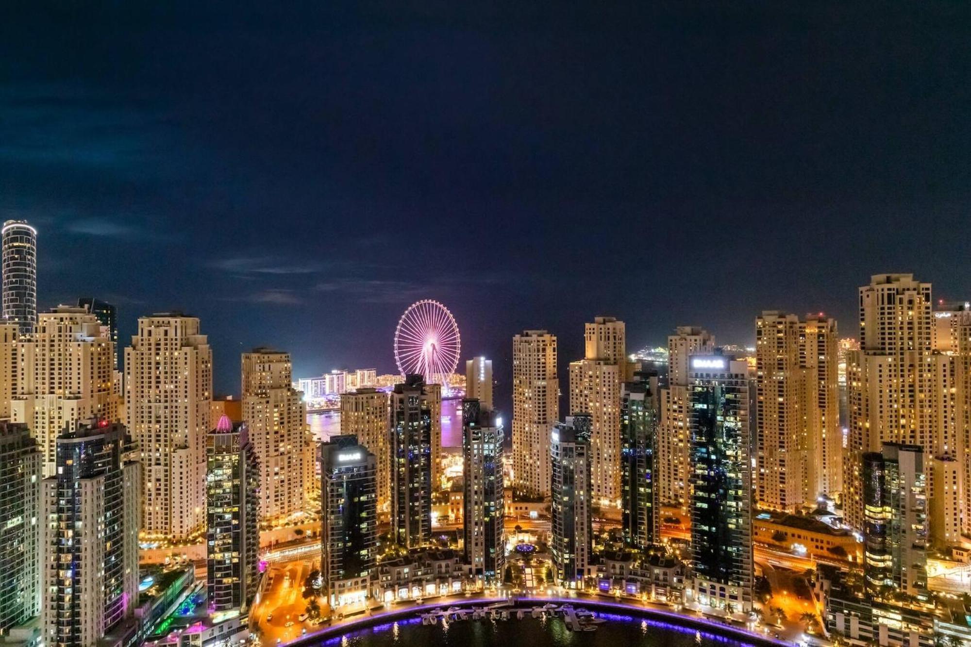 The Ultimate Luxury - Eye & Marina Views Apartment Dubai