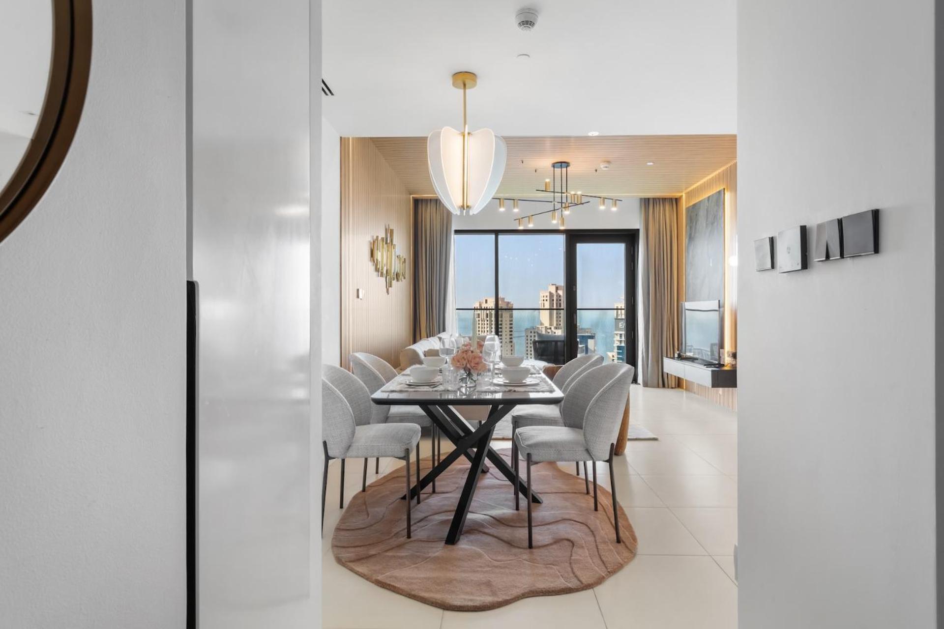 The Ultimate Luxury - Eye & Marina Views Apartment