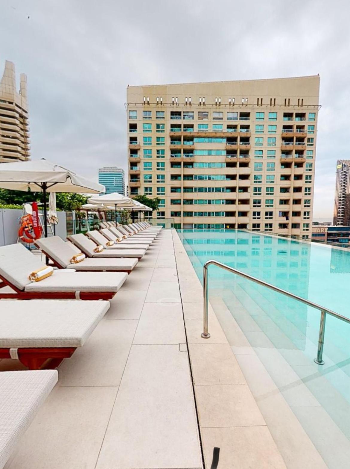 The Ultimate Luxury - Eye & Marina Views Apartment Dubai