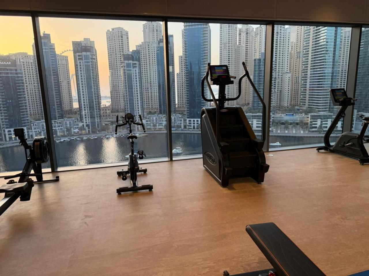 The Ultimate Luxury - Eye & Marina Views *